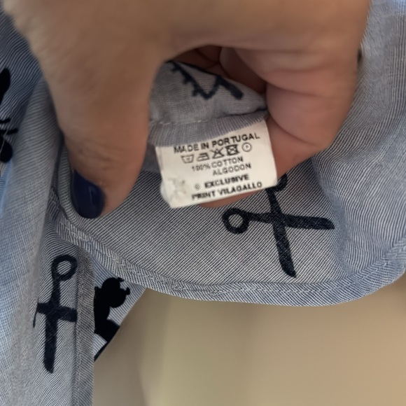 Vilagallo Fun Velvet Print Top - Picture 8 of 10